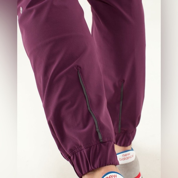 Lululemon Track To Reality Pant Plum / Pow Stripe Raspberry Glo Light - 4 - Picture 3 of 8